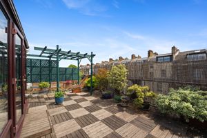 Roof terrace- click for photo gallery